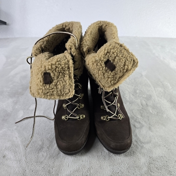 Timberland Boots Womens 8.5  Wedge Sherpa Fold Down Ankle Booties A8443 Brown - Picture 3 of 6